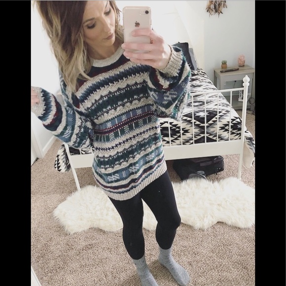 New Era Sweaters - 🖤SALE🖤 New Era Sweater